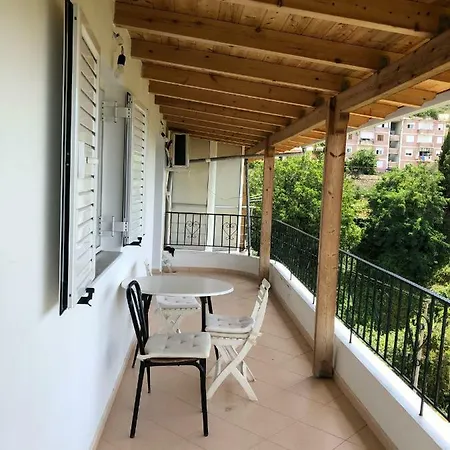 Vila Albi Gasthuis Lukovë